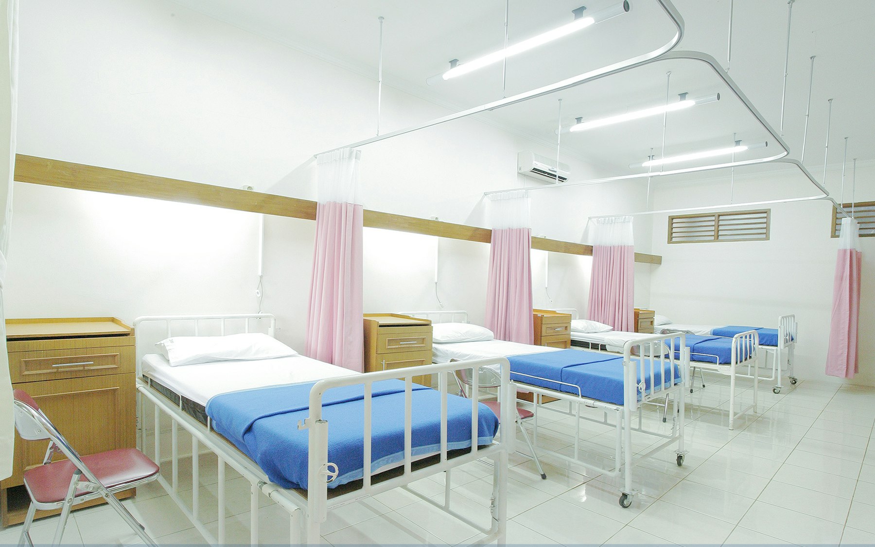 An empty hospital ward